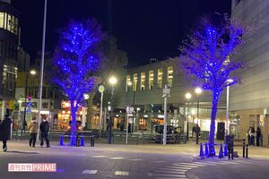 刺傷事件のあった大和駅前の広場。夜はイルミネーションが美しい