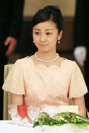 フィリピン大統領を歓迎する宮中晩餐会では、初参加ならではの初々しさも（6月3日）