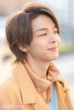 中村倫也　撮影／佐藤靖彦