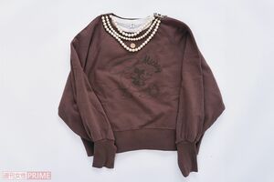 Basic(1)「スウェットと合わせるならアクセサリーは多めに」