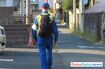 道路陥没や地中空洞が見つかったエリア付近をパトロールするNEXCO東日本側のスタッフ