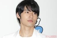 岡田健史、退所トラブルで発覚した「月給15万円労働」元・野球少年としての経済感覚