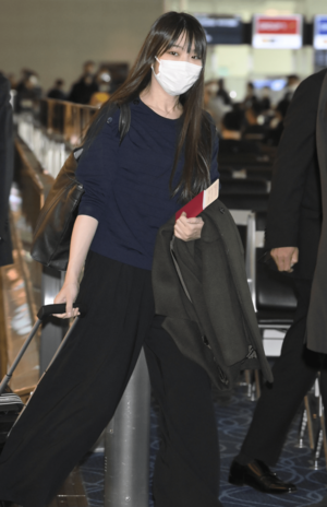 
'21年に結婚し、アメリカへ渡った眞子さん。担っていた公務のほとんどは佳子さまが請け負われている
