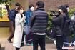 入試の後、密着番組のコメント撮影に笑顔で応じた小倉優子