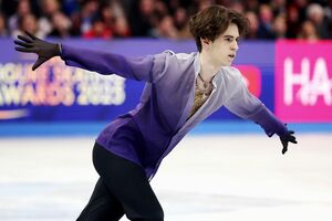 2025年のフィギュア世界選手権で演技をするミハイル・シャイドロフ（写真：共同通信社）