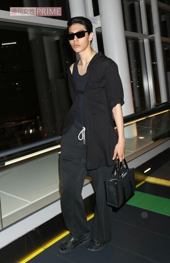 2024年5月22日、ドバイ発のエミレーツ便で羽田空港第3ターミナルに到着したラウール