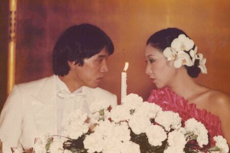 母親から「結婚しなさい」と言われ、奥田瑛二と“ザ・芸能人”の式を挙げた安藤和津（’79年1月）