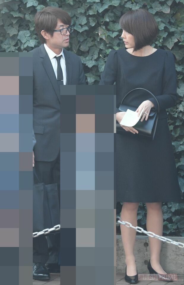 小学校の入学式に訪れた大竹と中村