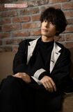 塩野瑛久 撮影/齋藤周造 ヘアメイク/草替哉夢 スタイリスト/能城 匠(TRON)