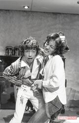 3億円事件をモチーフにしたドラマ『悪魔のようなあいつ』で故・尾崎紀世彦さんと共演（'75年撮影）写真／週刊女性写真班