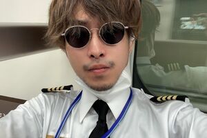 コスプレ自撮りをインスタに投稿する阪上和也容疑者（現在は削除）