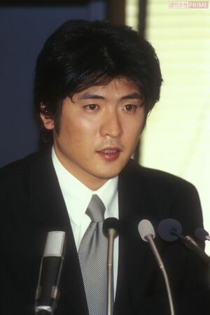 「墓場までもっていかなくてはいけない真実がある」と、後にギターを叩きつけたときのことを吉川は振り返った