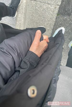 加藤茶&綾菜夫婦、手をつないで、一緒にウォーキング。幸せです~