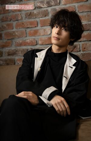 塩野瑛久　撮影／齋藤周造　ヘアメイク／草替哉夢　スタイリスト／能城 匠（TRON）