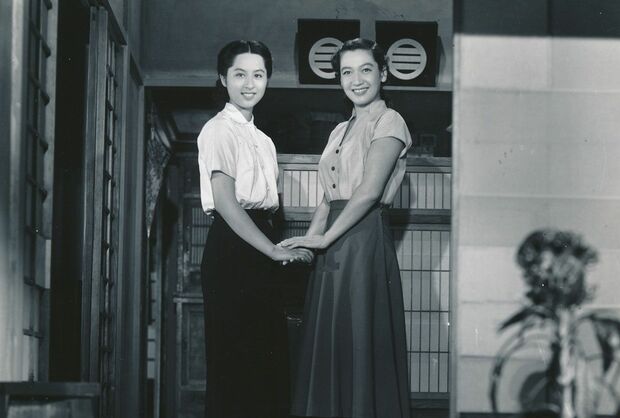 『東京物語』では、憧れだった原節子さん（写真右）との共演が実現（c）1953/2017松竹株式会社