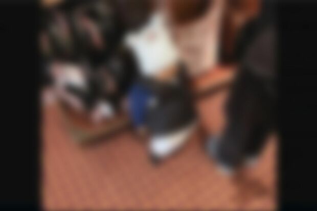 ネットに拡散された、『ボン・ヴォヤージュ』内にいたという“赤ちゃん”の人形（一部、編集部加工）