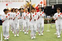山本耕史がコロナ陽性、全国に“出張”中の「ノーマスク聖火ランナー」に広がる不安