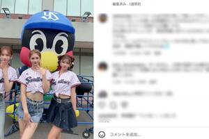 ヤクルトスワローズのイベントに出場する予定だった『CHANCE GALS』。ユニフォームの着方に多くの批判コメントが（公式Instagramより）