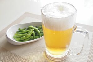 「お酒はやめました」とくらまさん。理由は貯金も健康もすり減るから（写真はイメージ）