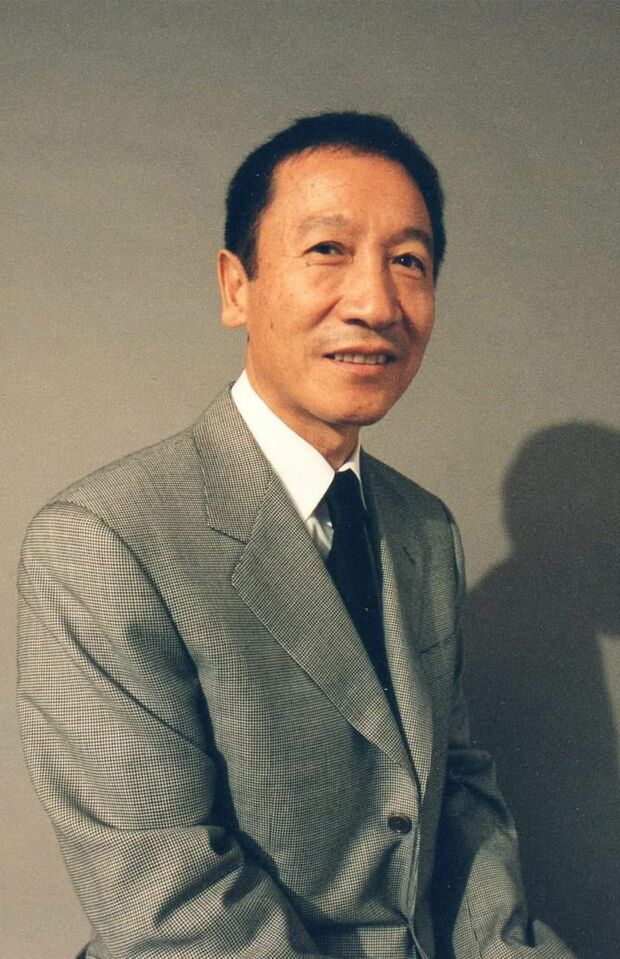 いつもスーツ姿で、ラフな格好はまずしなかったという筒美京平さん（C）信藤三雄