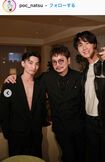 YouTuber・POCのナツのインスタグラムに登場した松本潤(中央)