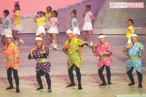 ザ・ドリフターズ（左から志村けん、仲本工事、いかりや長介、加藤茶、高木ブー）