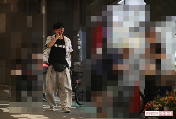 6月初旬の夜、スーパーに買い出しへ