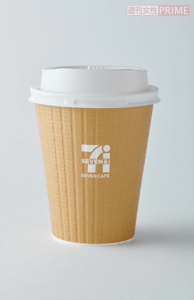 【カフェラテ部門第2位】セブン‐イレブン7カフェホットカフェラテR／180円（撮影／山田智絵）