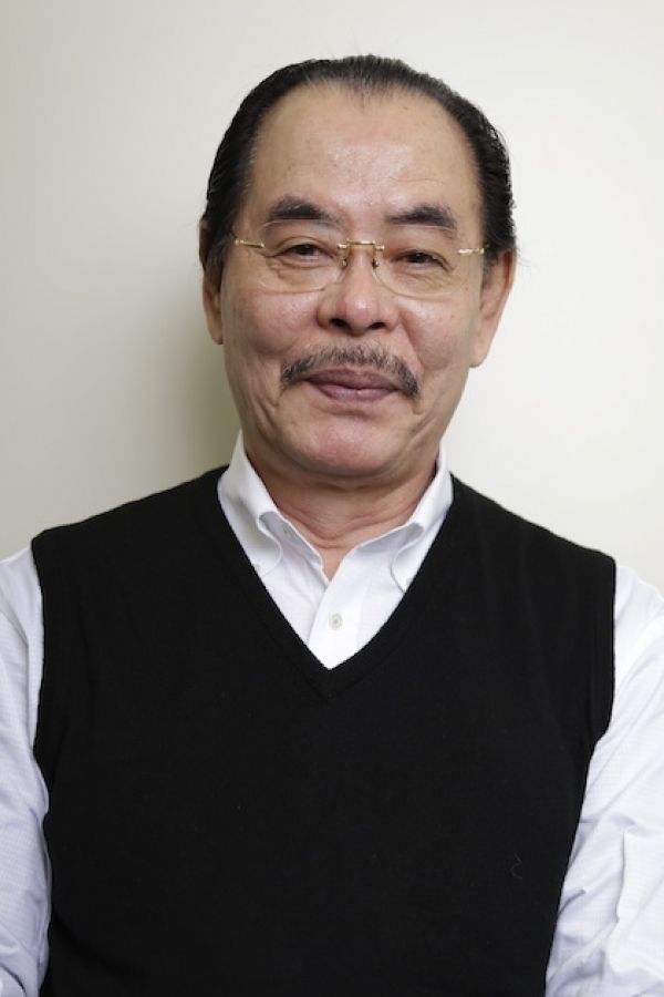 野田義治（のだ・よしはる）●1946年富山県生まれ。1980年にイエローキャブを設立。堀江しのぶ、細川ふみえ、かとうれいこ、雛形あきこ、山田まりや、MEGUMIなどの人気タレントを育てた。'04年11月、イエローキャブを離れ、サンズエンタテインメントの会長に就任。