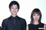 結婚を発表した松坂桃李と戸田恵梨香（'15年撮影）