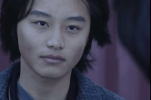 『ぼくらの勇気 未満都市』('97年、日本テレビ系)のリュウ役でブレイク。当初はエキストラ予定だったがKinKiKids(当時)の敵役・リュウに抜擢され、最終的には人気キャラに