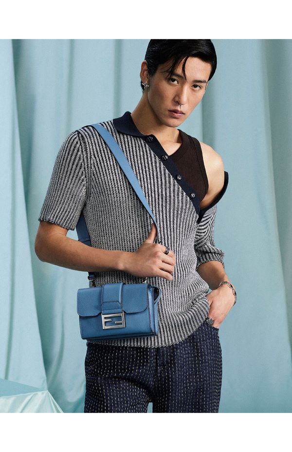 『FENDI』で日本人初となるグローバル広告キャンペーンのモデルに起用されたSnow Manの目黒蓮(ブランドの公式ホームページより)