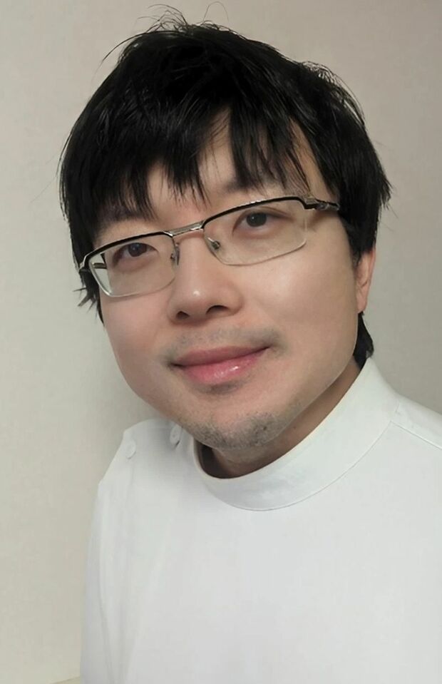 伊藤大介先生●医師。一之江駅前ひまわり医院院長。内科と皮膚科を中心に、コロナ診療も含め日々多くの患者の治療にあたっており、「かかりつけ医」として高い信頼を得ている。