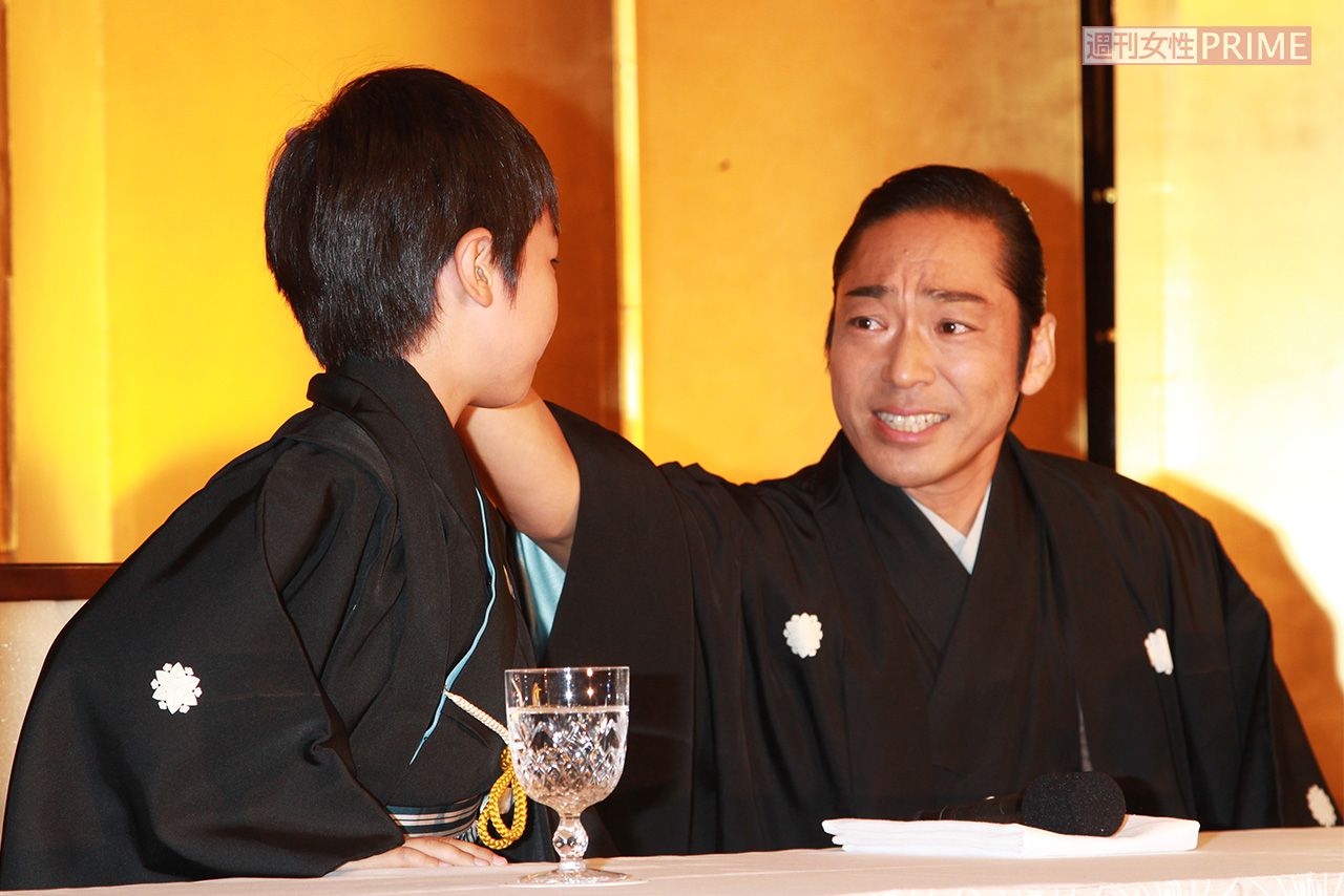 香川照之 トヨタcm放映の見合わせに The Time 降板の四面楚歌 イケメン役者に成長した息子 市川團子にまで影響が及ぶ可能性も ニフティニュース