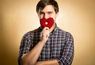 【心理診断】大丈夫? あなたの「空気読みすぎ度」チェック