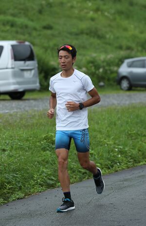 夏場の地元・白馬でのトレーニング。ローラースキー後のクールダウン