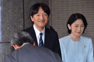 ポーランド、フィンランド訪問を終え、民間機で帰国された秋篠宮ご夫妻('19年7月)