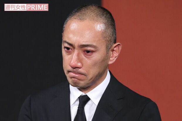 愛する妻・麻央さんの死を受けて会見をひらいた市川海老蔵（'17年6月23日）