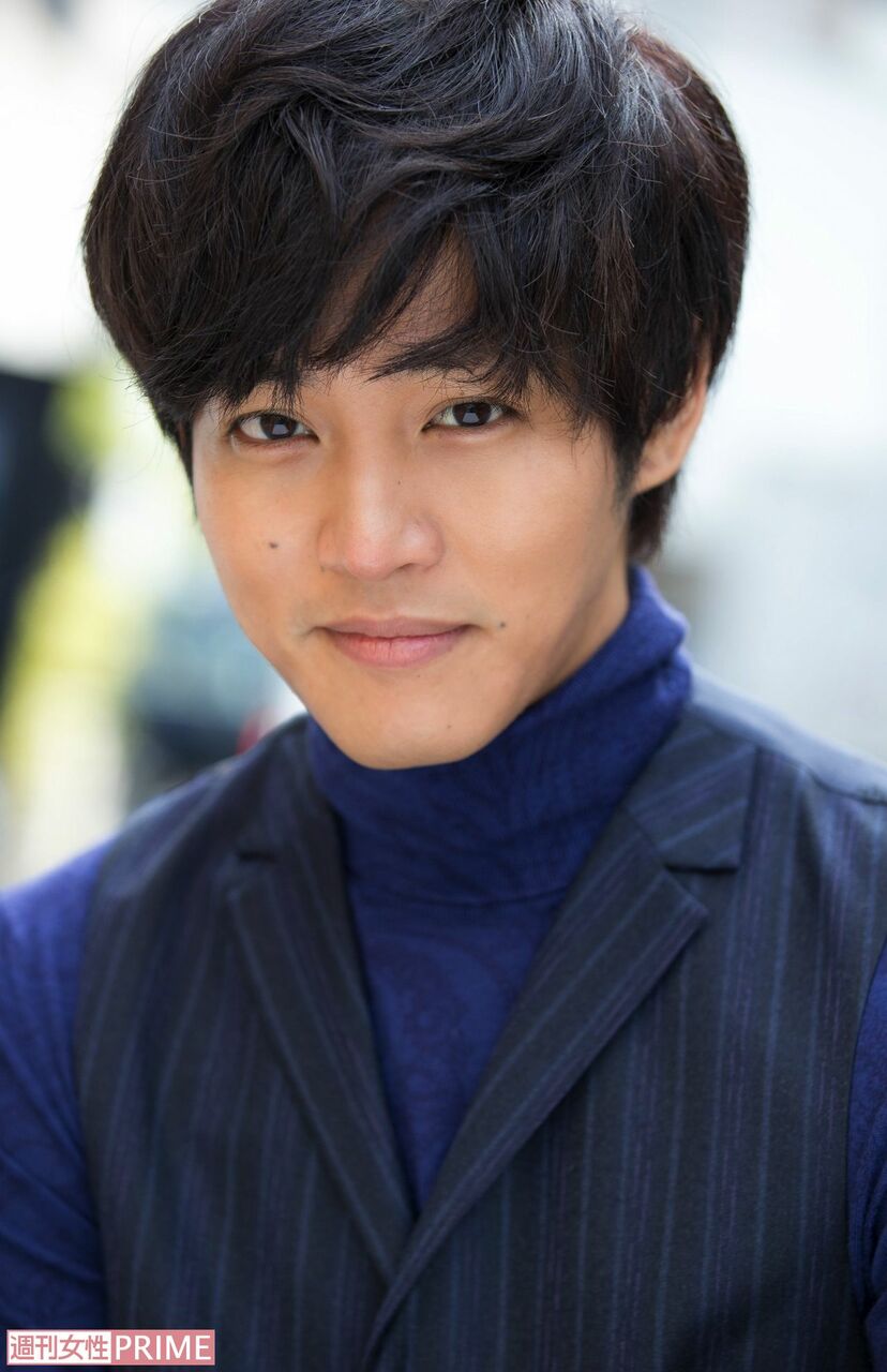 画像・写真】松坂桃李、実はイタズラ好き!?「岡田将生を驚かせようと