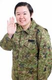 ドラマにも出演した、陸上自衛隊に勤務経験のあるピン芸人のやす子