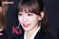 宮脇咲良、卒業公演で“カメラ席”を高額販売も危惧される「性的ショットの流出」