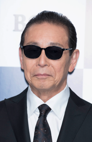 タモリ(77)