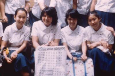 ’79年ごろ、高校の合唱コンクールでの集合写真（雅子さまは左から２人目）