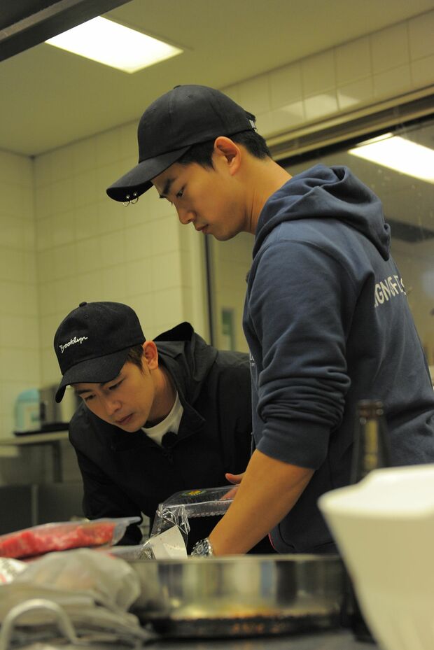 『2PM WILD BEAT～240時間完全密着！オーストラリア疾風怒濤のバイト旅行～』より　Wild Beat (c)2017 IHQ media & JYP Pictures. All Rights Reserved