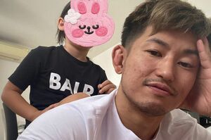 娘との暮らしぶりをブログで報告する才賀紀左衛門（本人ブログより）