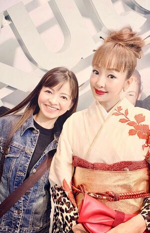 プライベートでも仲よしの神田うのと園山真希絵のツーショット