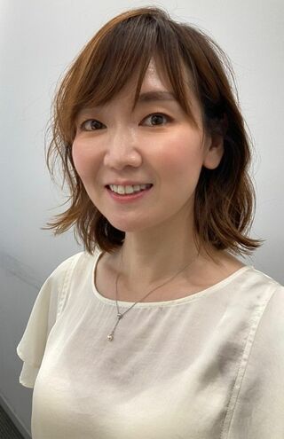 岡部祥子さん●株式会社明治　カカオマーケティング部　明治ミルクチョコレート100周年マネージャー。