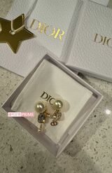 加トちゃんがくれたプレゼント。私のために選んでくれたのが とってもうれしい！　撮影／加藤綾菜　