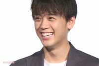 竹内涼真、熱愛彼女は連れてこない「女子禁制」の“肉会”を定期開催するワケ