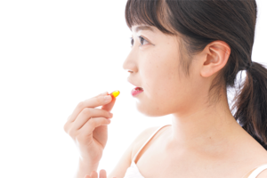 飲むとアブナイ市販の解熱剤(※画像はイメージです)